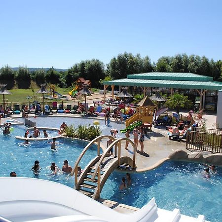 Camping La Roche Posay Vacances Hotel Bagian luar foto