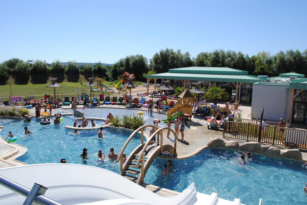 Camping La Roche Posay Vacances Hotel Bagian luar foto