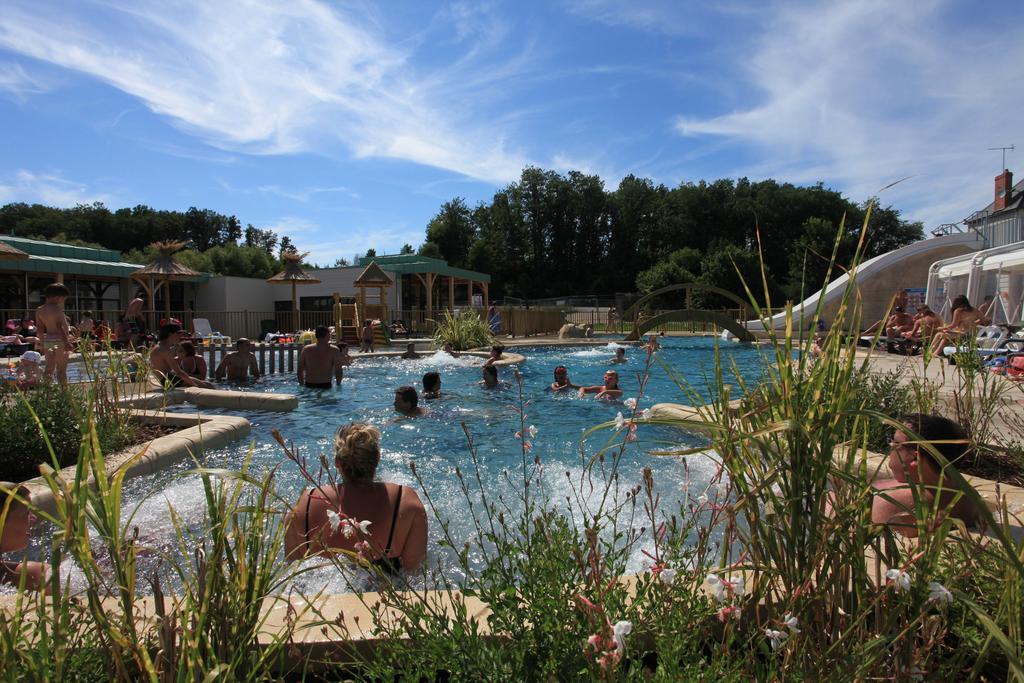 Camping La Roche Posay Vacances Hotel Bagian luar foto